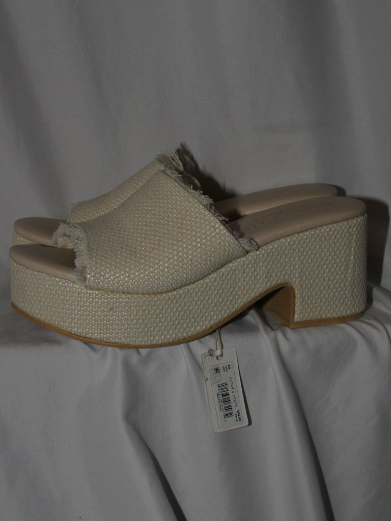 Nwt Matisse Terry Platform Sandals Size 10 — image 8 of 8